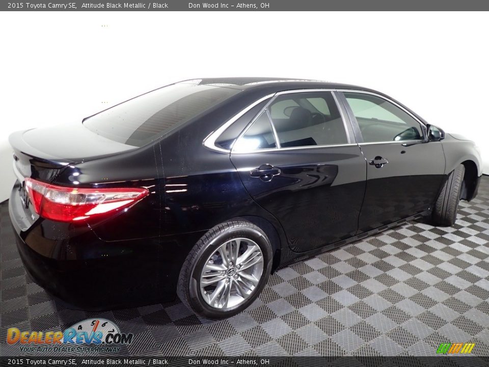 2015 Toyota Camry SE Attitude Black Metallic / Black Photo #14