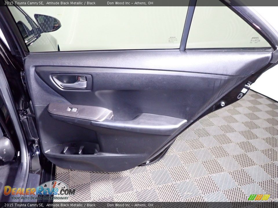 2015 Toyota Camry SE Attitude Black Metallic / Black Photo #22