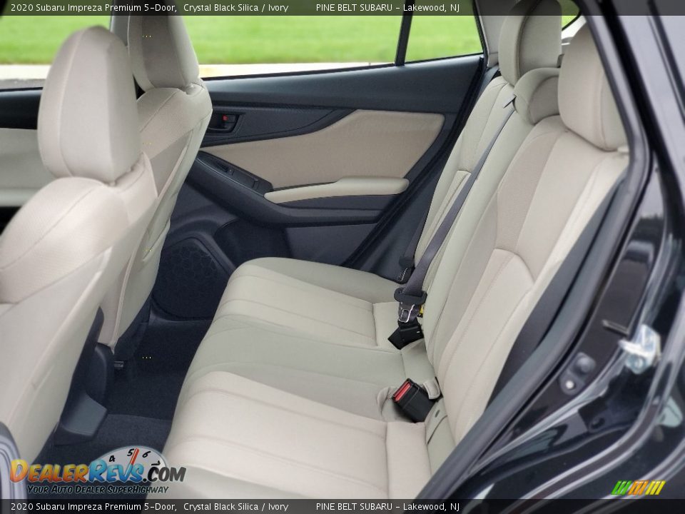 2020 Subaru Impreza Premium 5-Door Crystal Black Silica / Ivory Photo #9