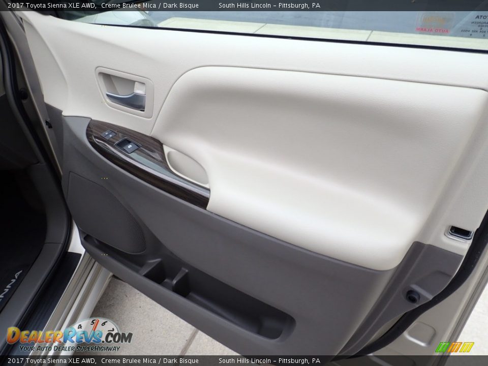 2017 Toyota Sienna XLE AWD Creme Brulee Mica / Dark Bisque Photo #13