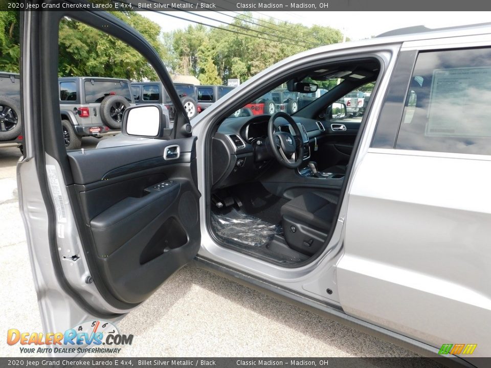 2020 Jeep Grand Cherokee Laredo E 4x4 Billet Silver Metallic / Black Photo #6