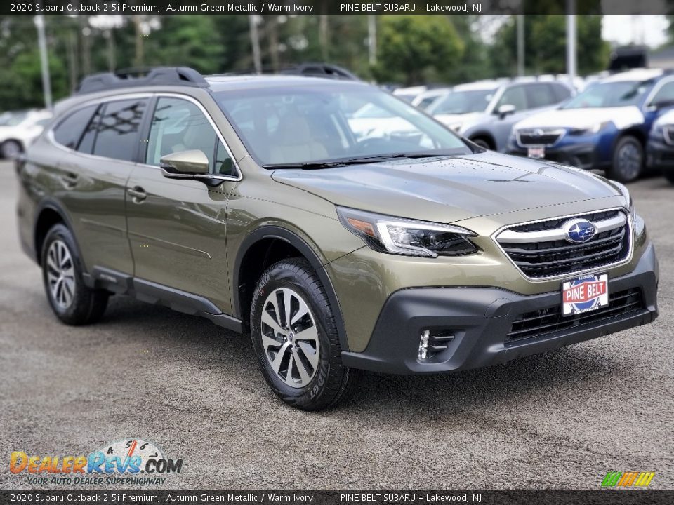 Front 3/4 View of 2020 Subaru Outback 2.5i Premium Photo #1