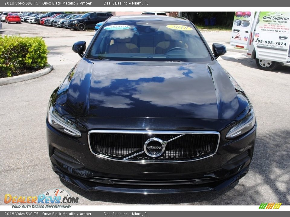 2018 Volvo S90 T5 Onyx Black Metallic / Amber Photo #3