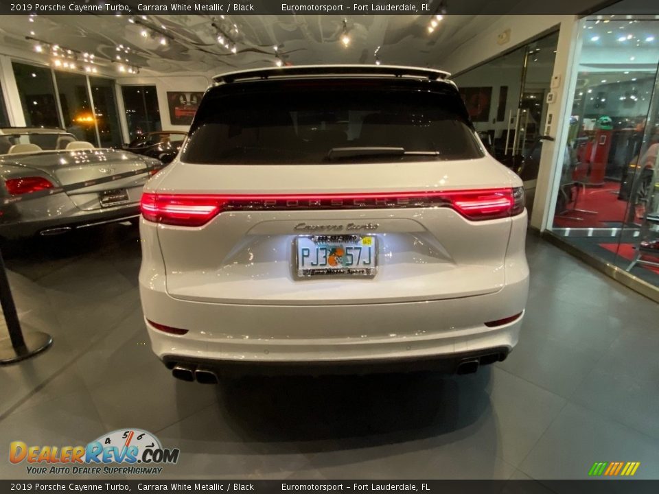 2019 Porsche Cayenne Turbo Carrara White Metallic / Black Photo #9