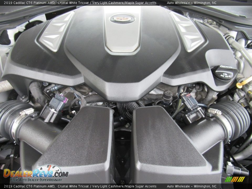 2019 Cadillac CT6 Platinum AWD Crystal White Tricoat / Very Light Cashmere/Maple Sugar Accents Photo #6