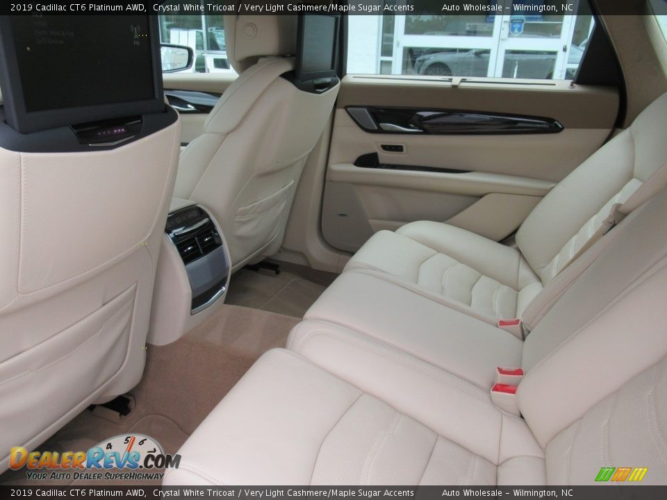 2019 Cadillac CT6 Platinum AWD Crystal White Tricoat / Very Light Cashmere/Maple Sugar Accents Photo #11