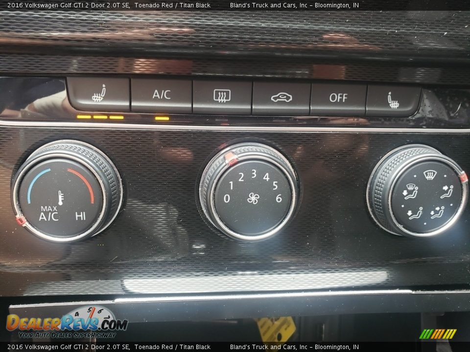 2016 Volkswagen Golf GTI 2 Door 2.0T SE Toenado Red / Titan Black Photo #22