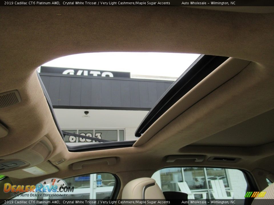 2019 Cadillac CT6 Platinum AWD Crystal White Tricoat / Very Light Cashmere/Maple Sugar Accents Photo #14