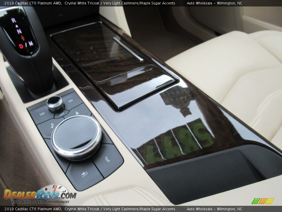 2019 Cadillac CT6 Platinum AWD Crystal White Tricoat / Very Light Cashmere/Maple Sugar Accents Photo #20