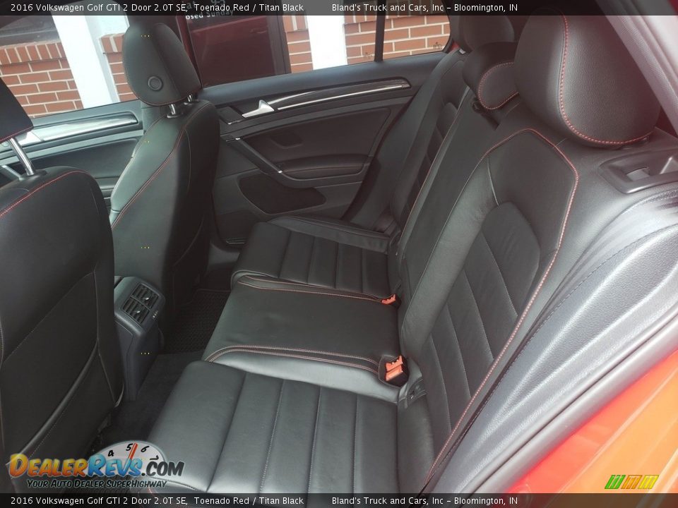 2016 Volkswagen Golf GTI 2 Door 2.0T SE Toenado Red / Titan Black Photo #32