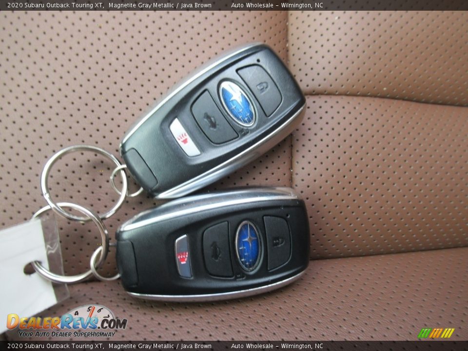 Keys of 2020 Subaru Outback Touring XT Photo #20