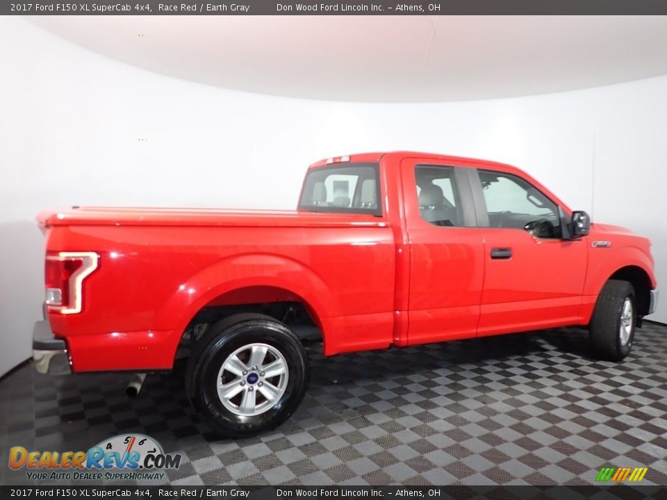 2017 Ford F150 XL SuperCab 4x4 Race Red / Earth Gray Photo #13
