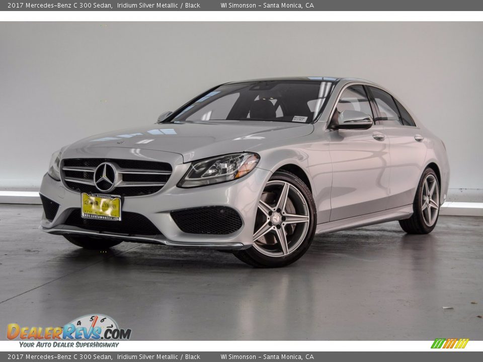 Front 3/4 View of 2017 Mercedes-Benz C 300 Sedan Photo #12