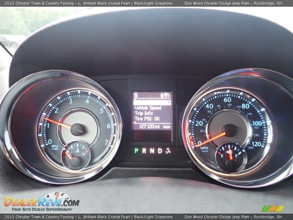 2013 Chrysler Town & Country Touring - L Brilliant Black Crystal Pearl / Black/Light Graystone Photo #26