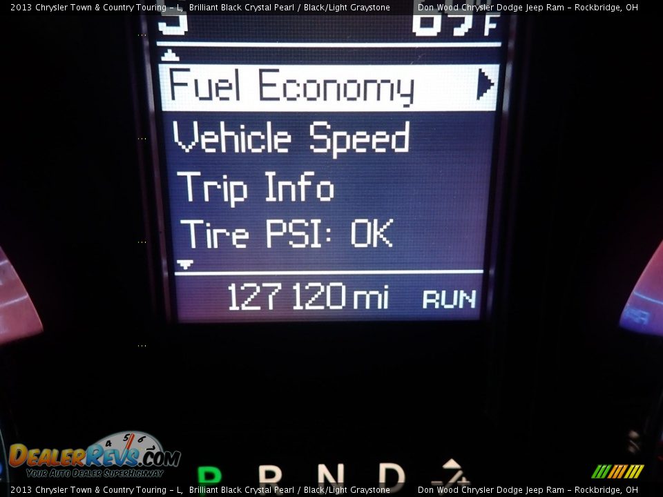 2013 Chrysler Town & Country Touring - L Brilliant Black Crystal Pearl / Black/Light Graystone Photo #27