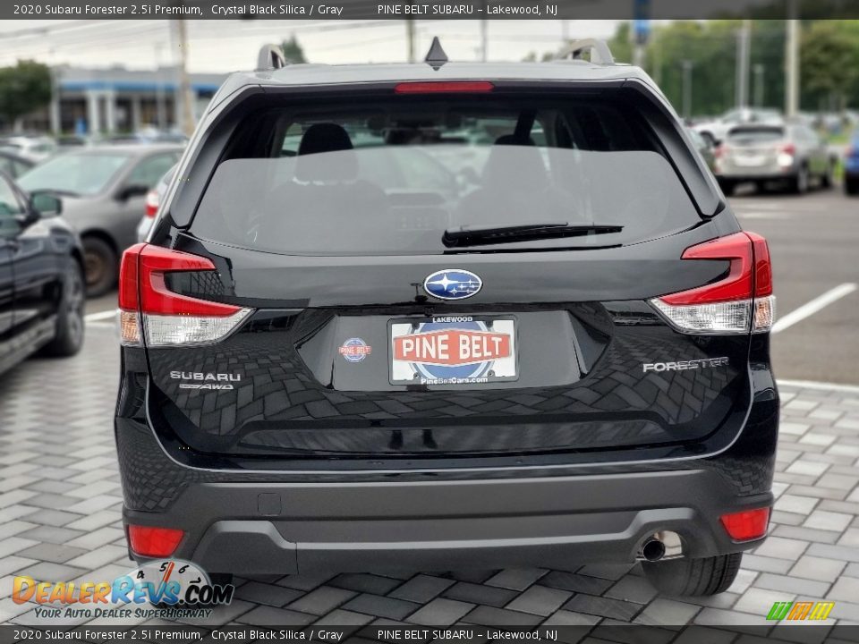 2020 Subaru Forester 2.5i Premium Crystal Black Silica / Gray Photo #6