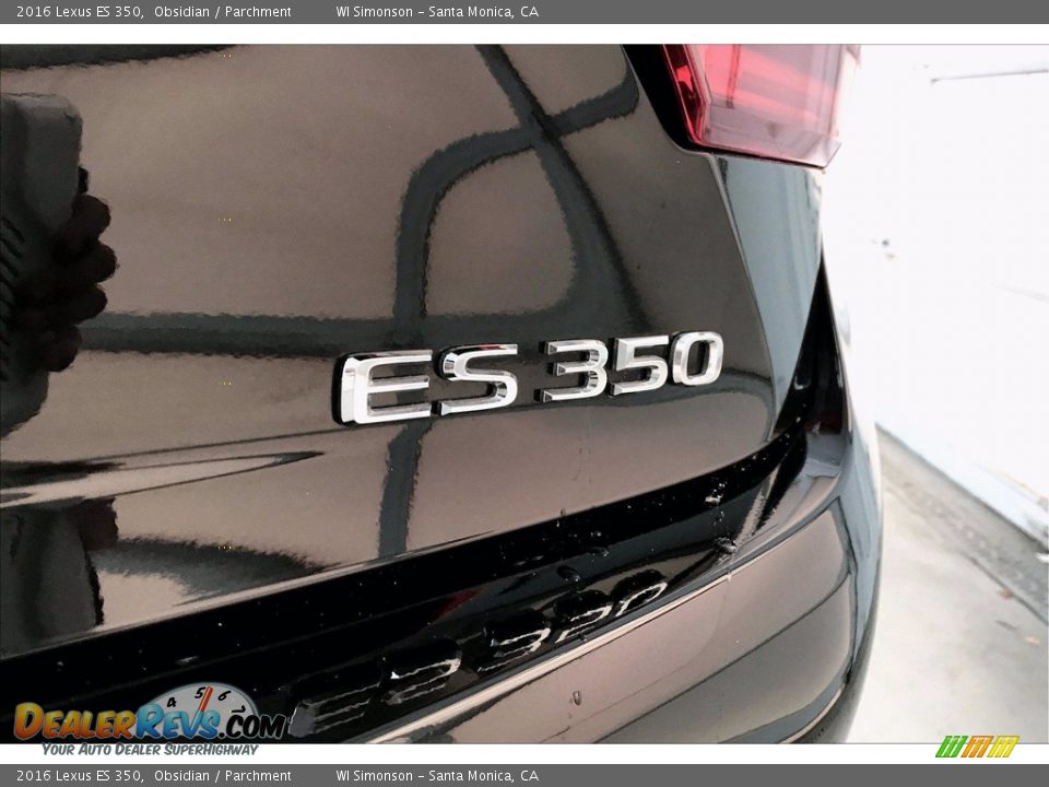2016 Lexus ES 350 Logo Photo #7