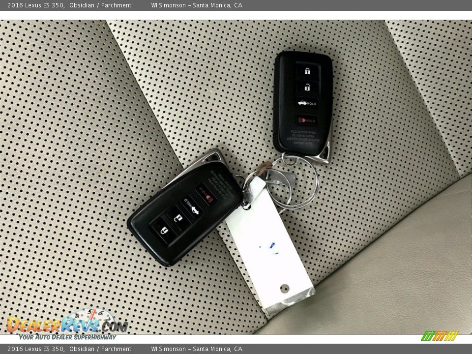 Keys of 2016 Lexus ES 350 Photo #11