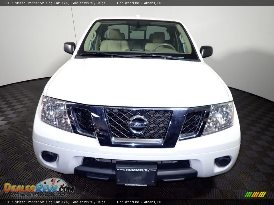 2017 Nissan Frontier SV King Cab 4x4 Glacier White / Beige Photo #3