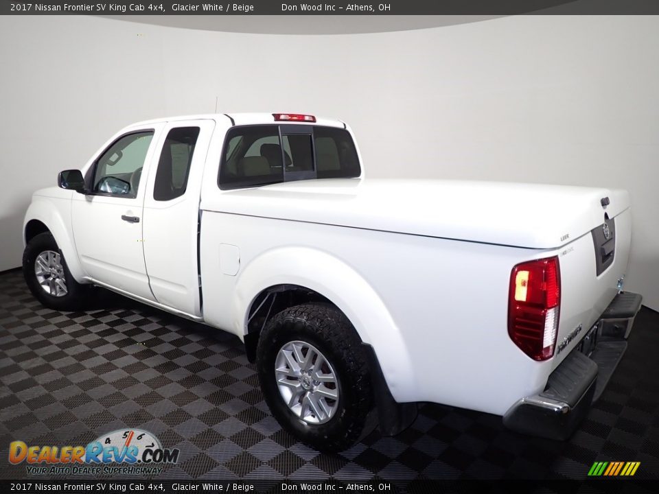 Glacier White 2017 Nissan Frontier SV King Cab 4x4 Photo #8