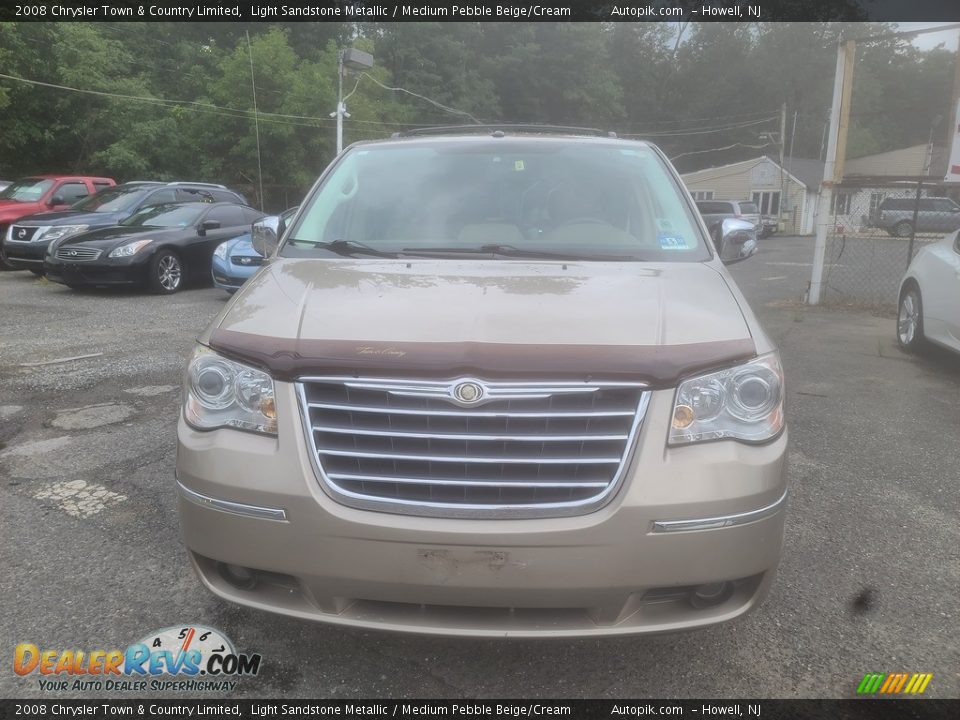 2008 Chrysler Town & Country Limited Light Sandstone Metallic / Medium Pebble Beige/Cream Photo #5