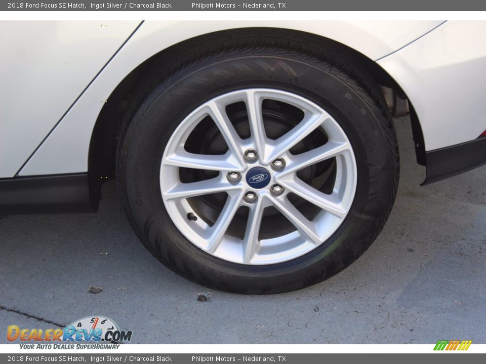 2018 Ford Focus SE Hatch Ingot Silver / Charcoal Black Photo #6