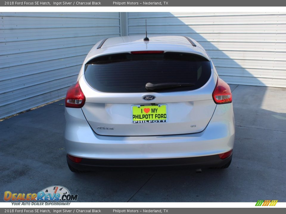 2018 Ford Focus SE Hatch Ingot Silver / Charcoal Black Photo #9