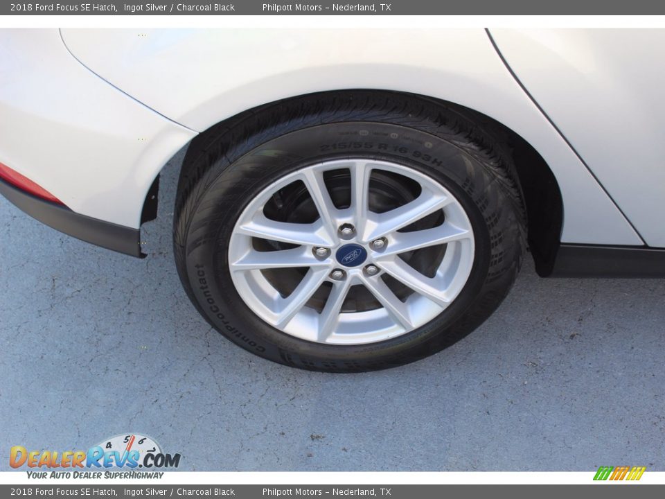 2018 Ford Focus SE Hatch Ingot Silver / Charcoal Black Photo #11