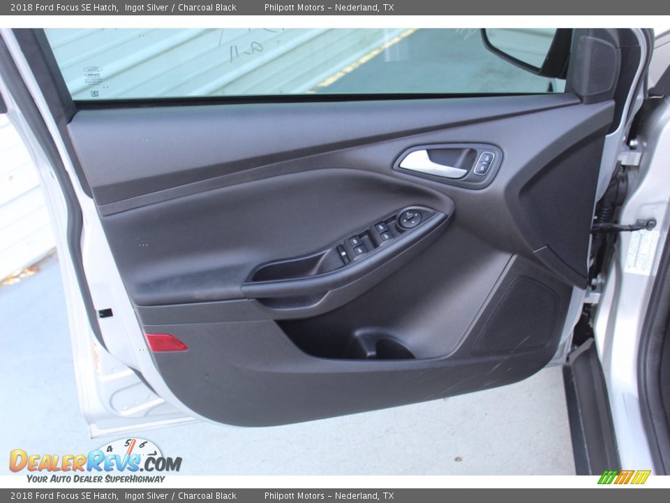2018 Ford Focus SE Hatch Ingot Silver / Charcoal Black Photo #14