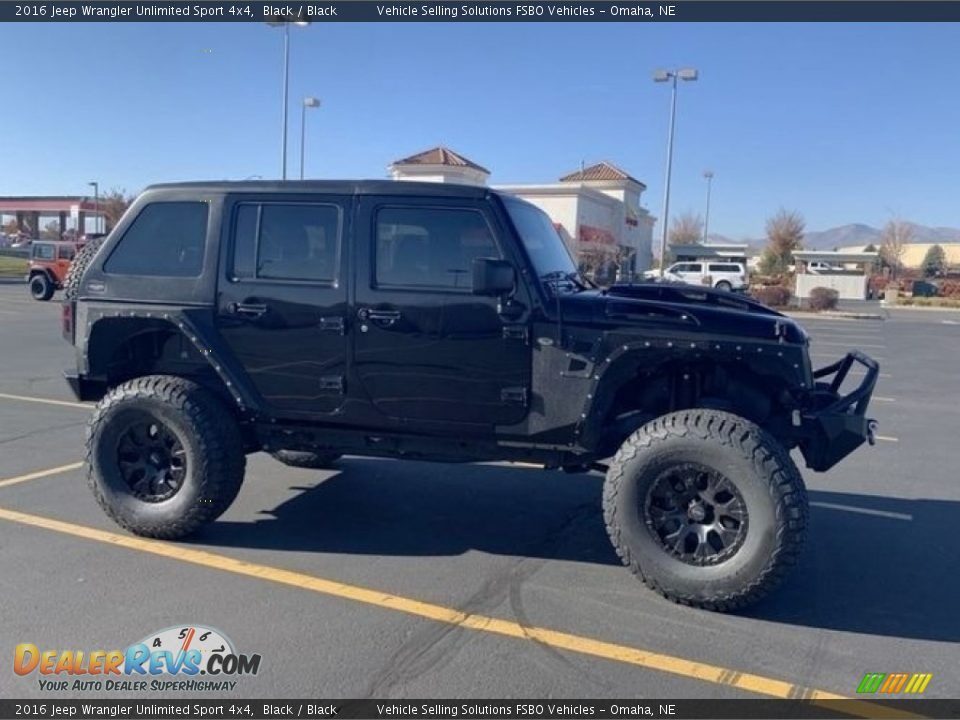2016 Jeep Wrangler Unlimited Sport 4x4 Black / Black Photo #10