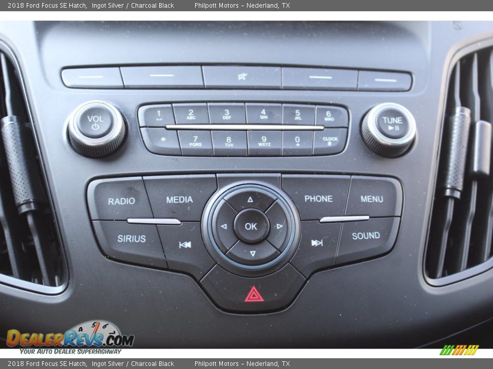 2018 Ford Focus SE Hatch Ingot Silver / Charcoal Black Photo #21