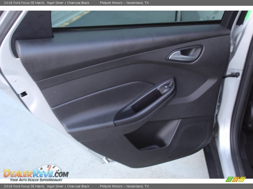 2018 Ford Focus SE Hatch Ingot Silver / Charcoal Black Photo #24