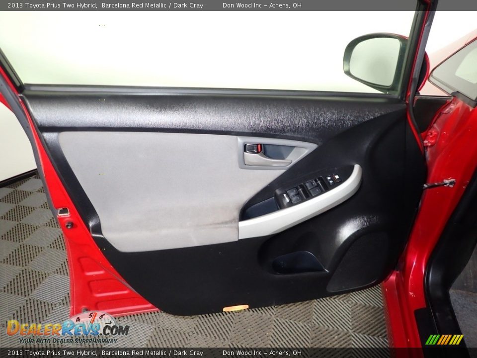 2013 Toyota Prius Two Hybrid Barcelona Red Metallic / Dark Gray Photo #17