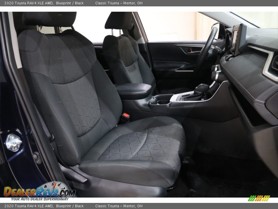 2020 Toyota RAV4 XLE AWD Blueprint / Black Photo #11