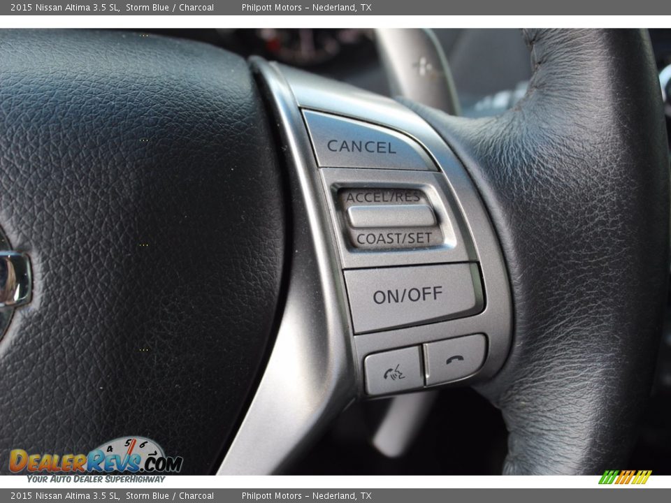 2015 Nissan Altima 3.5 SL Steering Wheel Photo #12