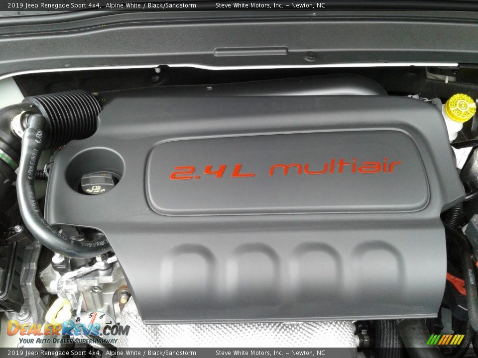 2019 Jeep Renegade Sport 4x4 Alpine White / Black/Sandstorm Photo #9