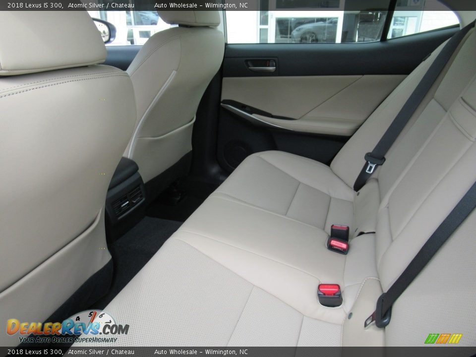2018 Lexus IS 300 Atomic Silver / Chateau Photo #10