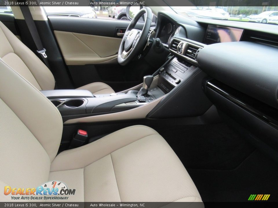 2018 Lexus IS 300 Atomic Silver / Chateau Photo #11
