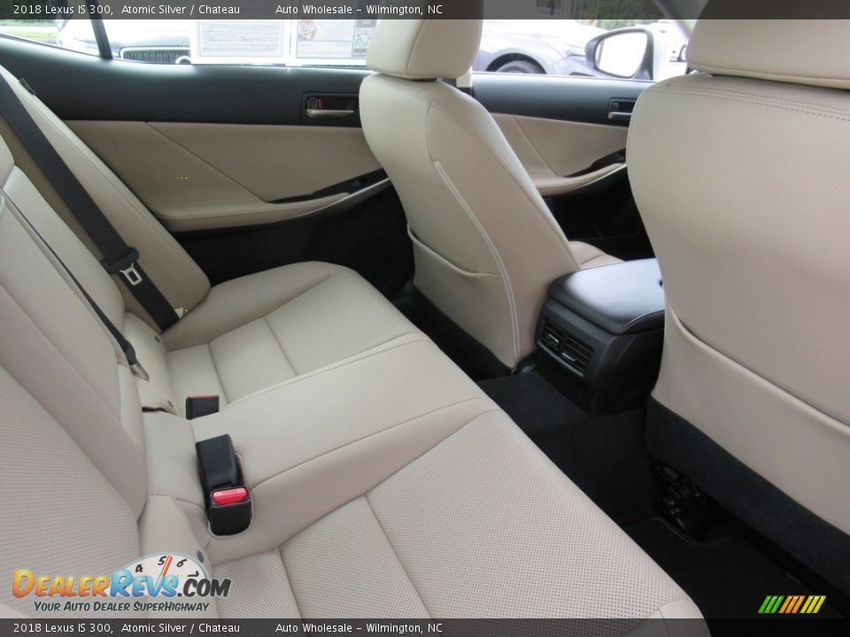 2018 Lexus IS 300 Atomic Silver / Chateau Photo #12