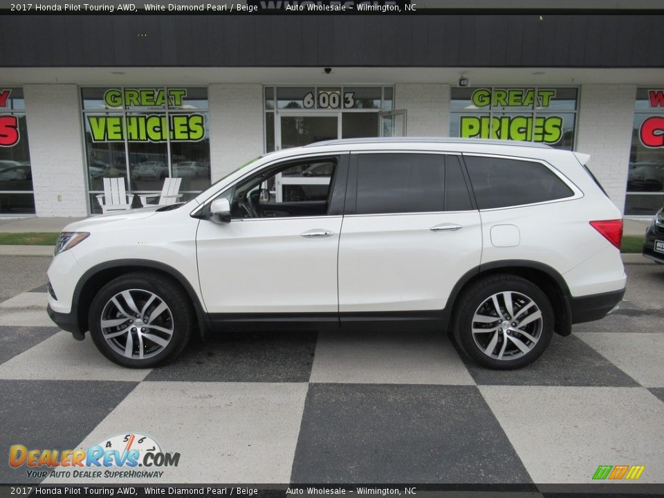 2017 Honda Pilot Touring AWD White Diamond Pearl / Beige Photo #1