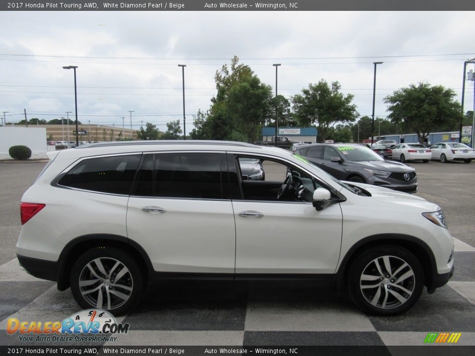 2017 Honda Pilot Touring AWD White Diamond Pearl / Beige Photo #3