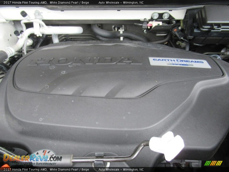 2017 Honda Pilot Touring AWD White Diamond Pearl / Beige Photo #6