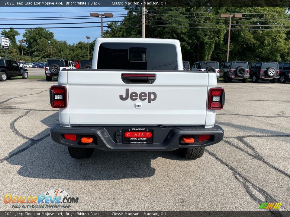 2021 Jeep Gladiator Mojave 4x4 Bright White / Black Photo #14