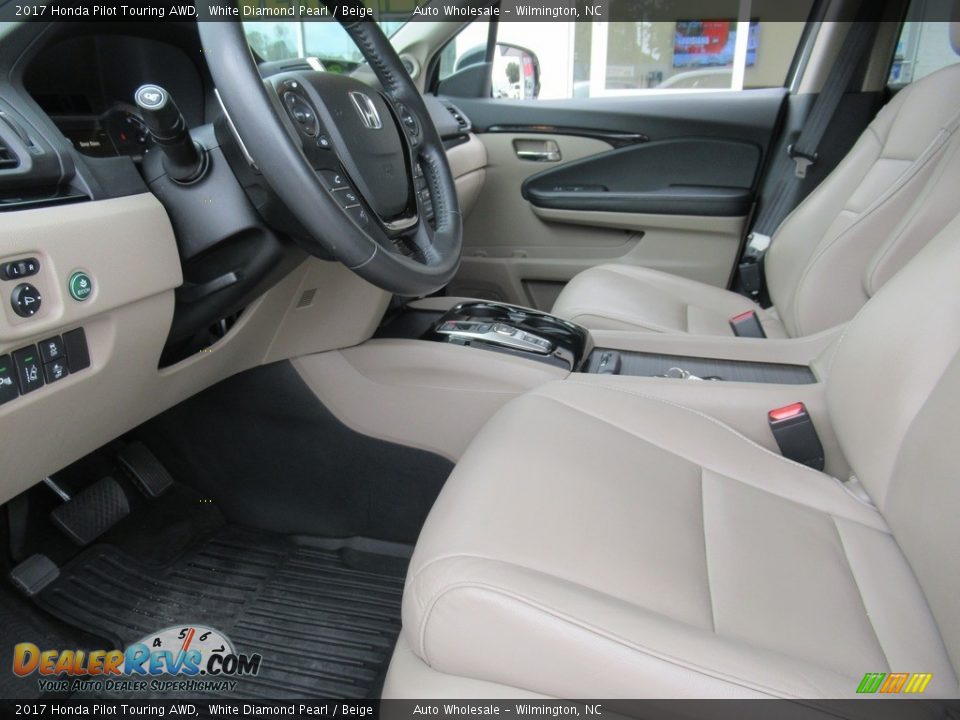 2017 Honda Pilot Touring AWD White Diamond Pearl / Beige Photo #9