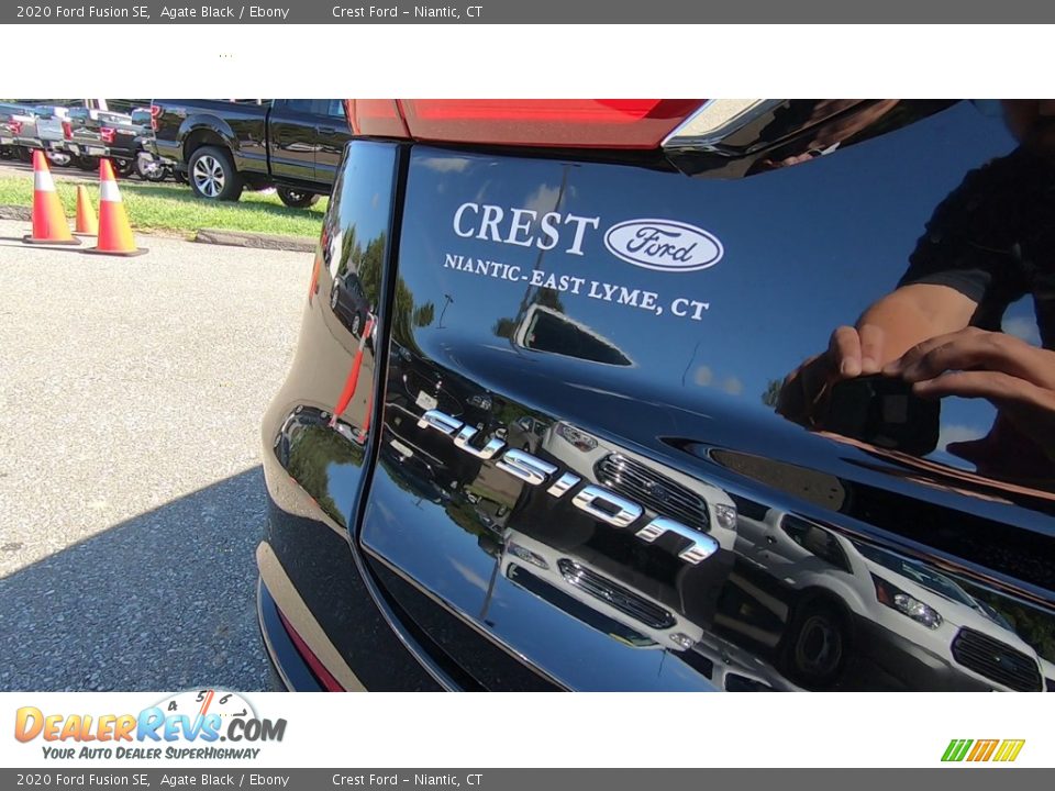 2020 Ford Fusion SE Agate Black / Ebony Photo #10