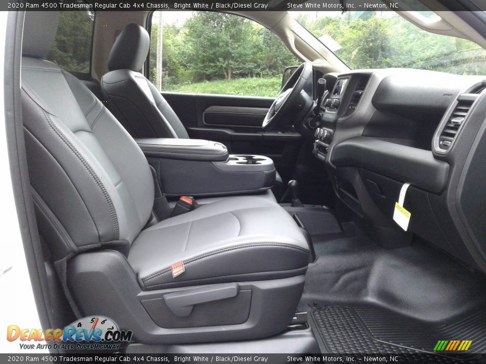 2020 Ram 4500 Tradesman Regular Cab 4x4 Chassis Bright White / Black/Diesel Gray Photo #12
