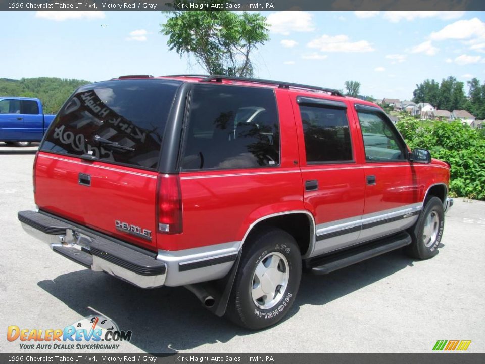 1996 Chevrolet Tahoe LT 4x4 Victory Red / Gray Photo #4
