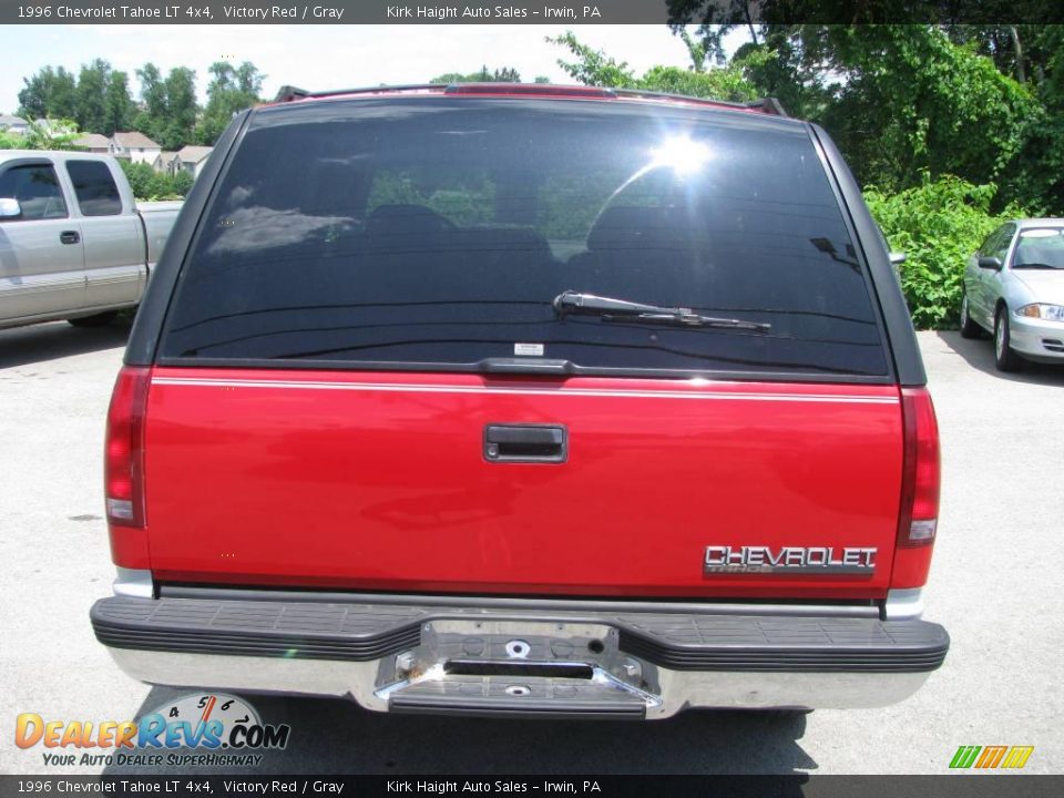 1996 Chevrolet Tahoe LT 4x4 Victory Red / Gray Photo #5