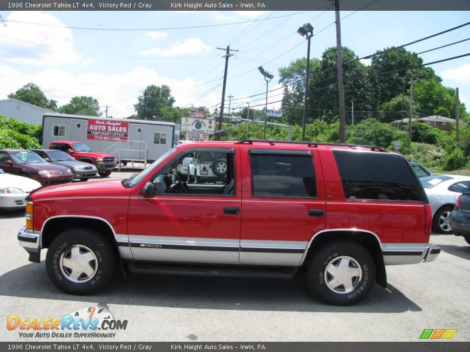 1996 Chevrolet Tahoe LT 4x4 Victory Red / Gray Photo #7