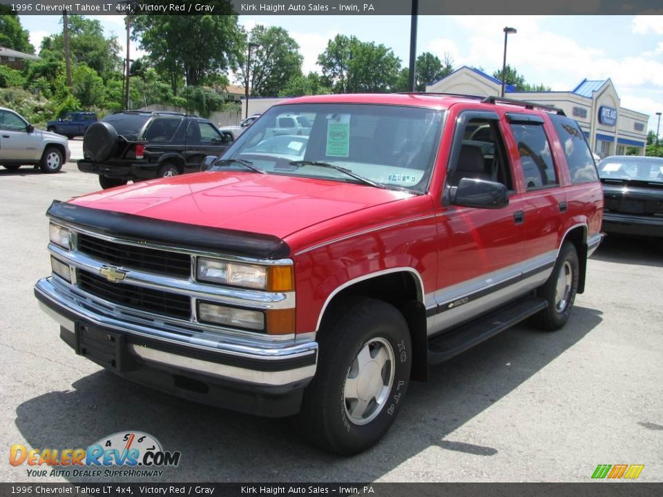 1996 Chevrolet Tahoe LT 4x4 Victory Red / Gray Photo #8